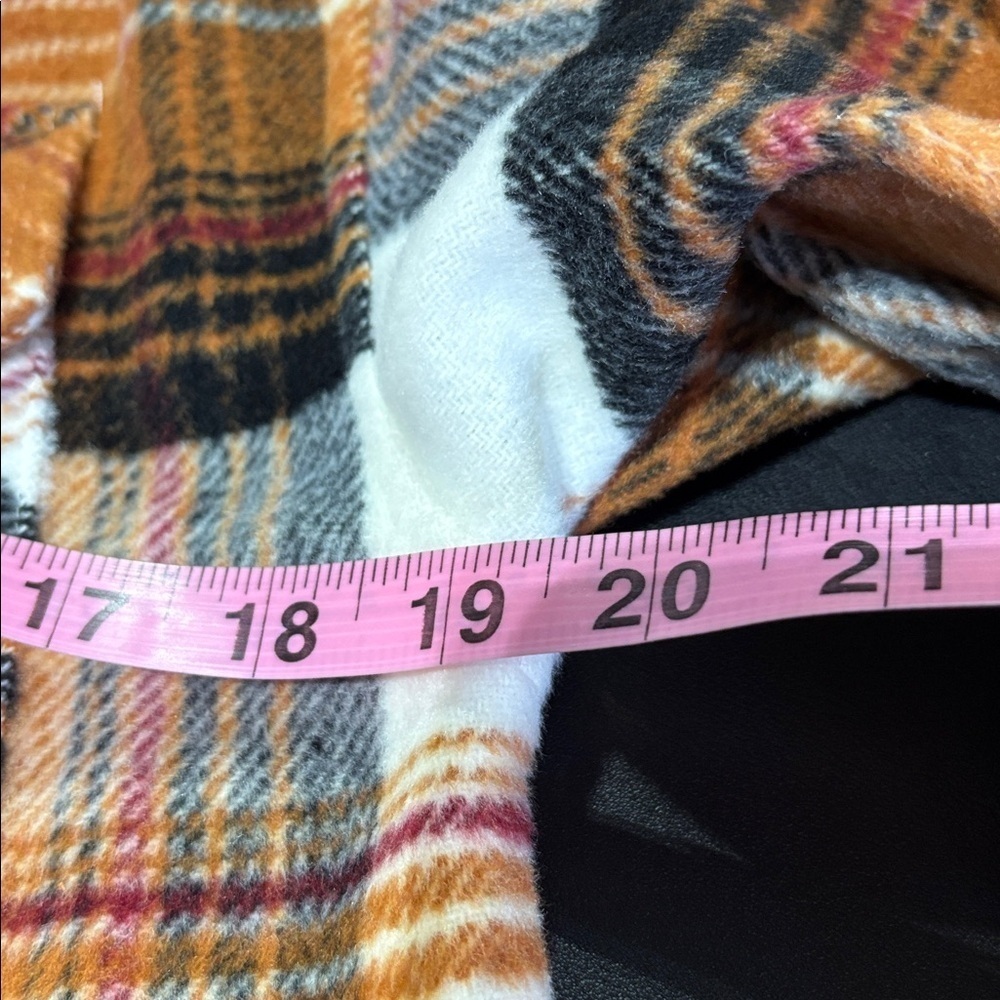 Sabrina Lauren Shacket,fringe hemline, button chest pockets,plaid - Picture 6 of 9